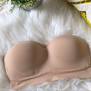 Gilligan & O'Malley Intimates & Sleepwear - Gilligan O’Malley Nude Strapless Bra | Size XS Gilligan & O'Malley Intimates & Sleepwear - Gilligan O’Malley Nude Strapless Bra | Size XS